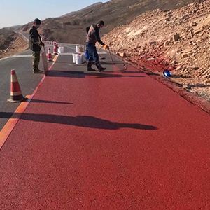 新余一是彩钢瓦喷漆翻新，地面喷涂